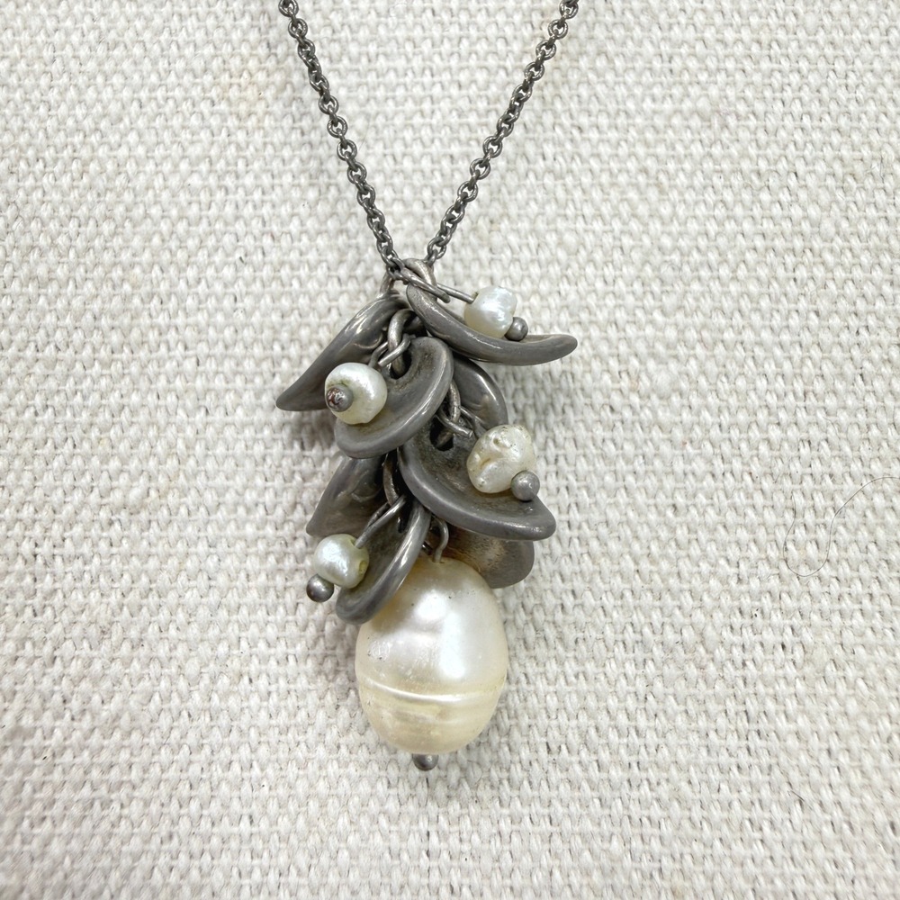 Unique Pearl and Metal‎ Leaf Cluster Pendant Necklace Toggle Clasp Handmade